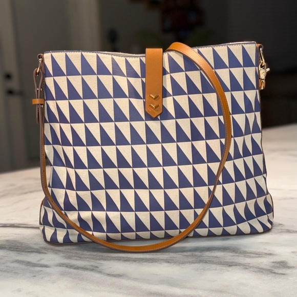 Stella & Dot Handbags - Stella and Dot Crosby Hobo Geo Tile Blue and White Toto Purse